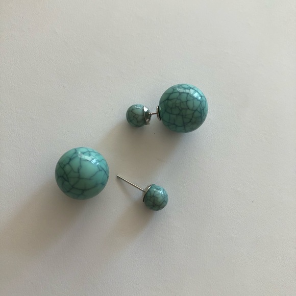 Boutique Jewelry - DOUBLE BALL POST EARRINGS